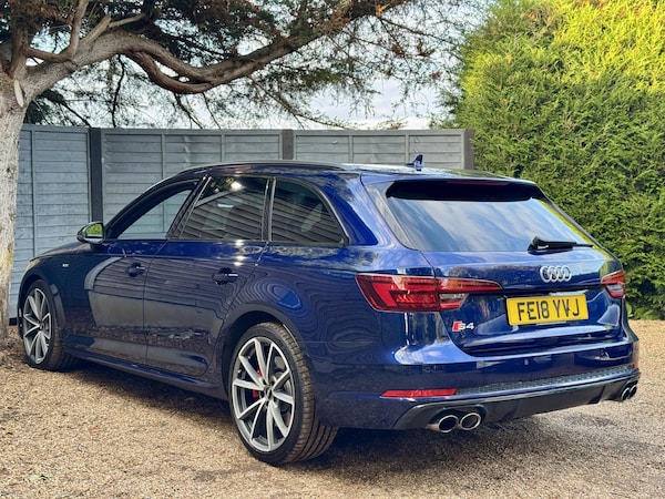 Used Audi A4 2018 for sale - 76273136: Photo 8