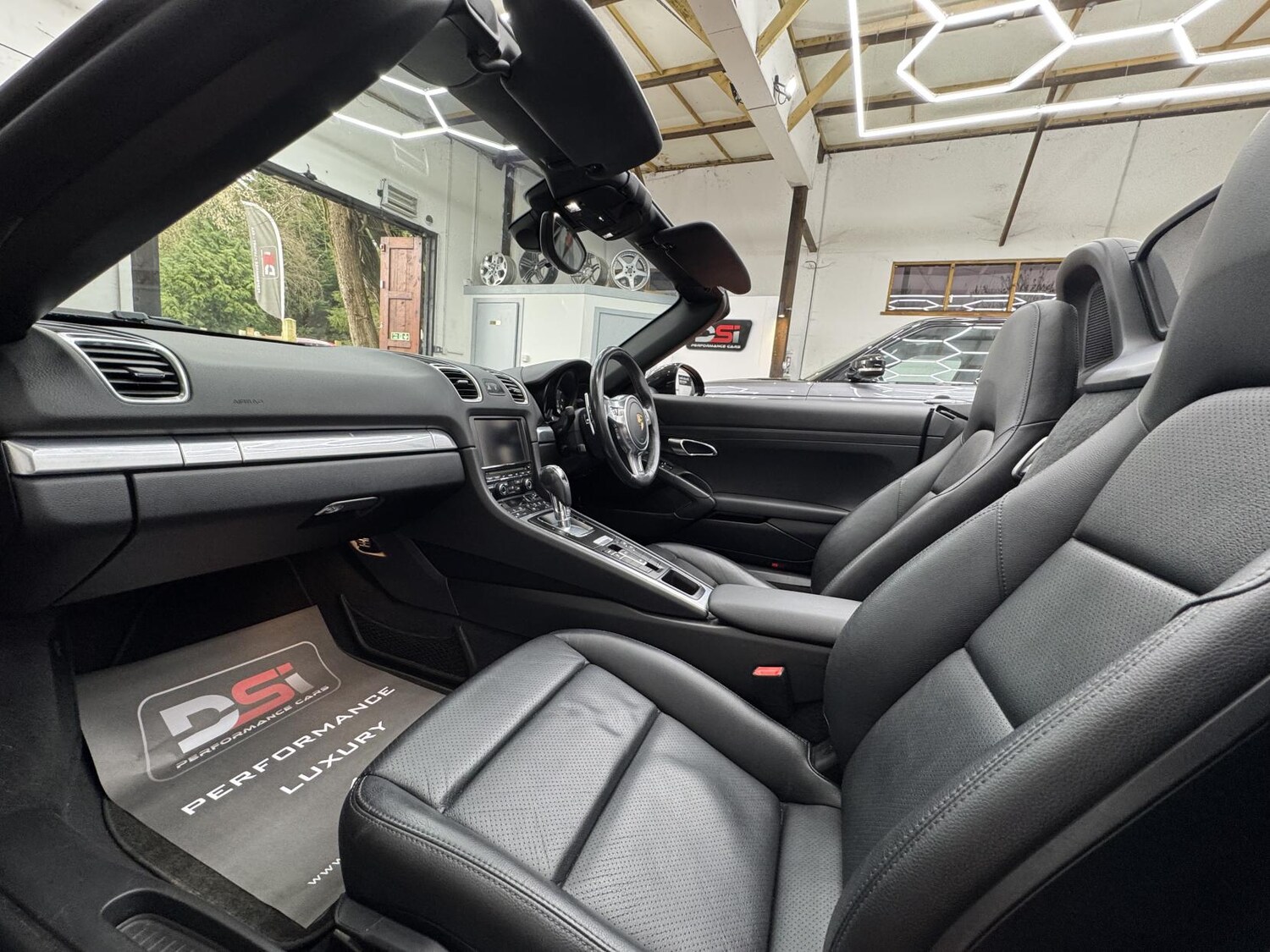 Used Porsche Boxster 2012 for sale - 77903521: Photo 25