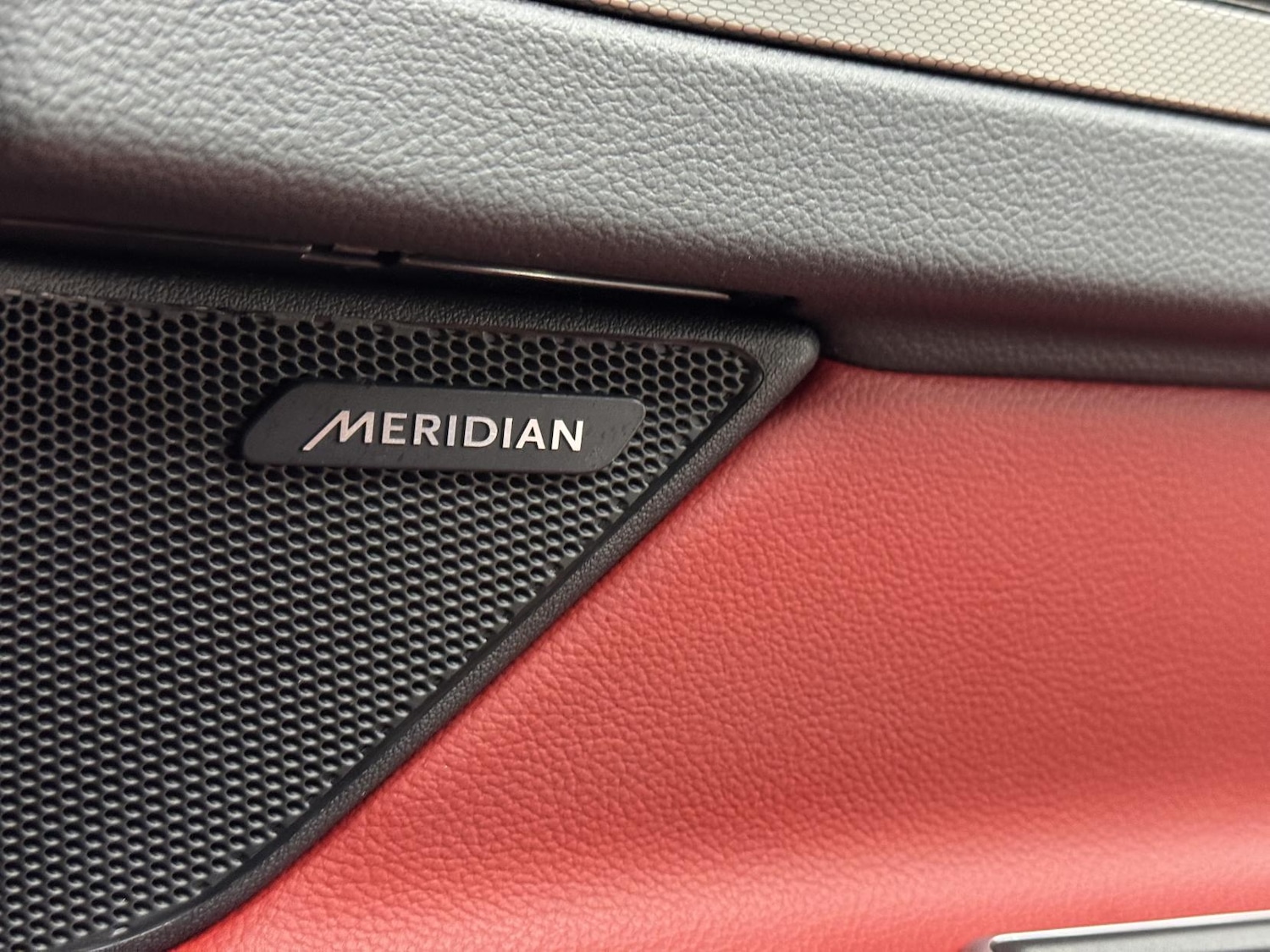 Used Jaguar XF 2016 for sale - 77063592: Photo 15