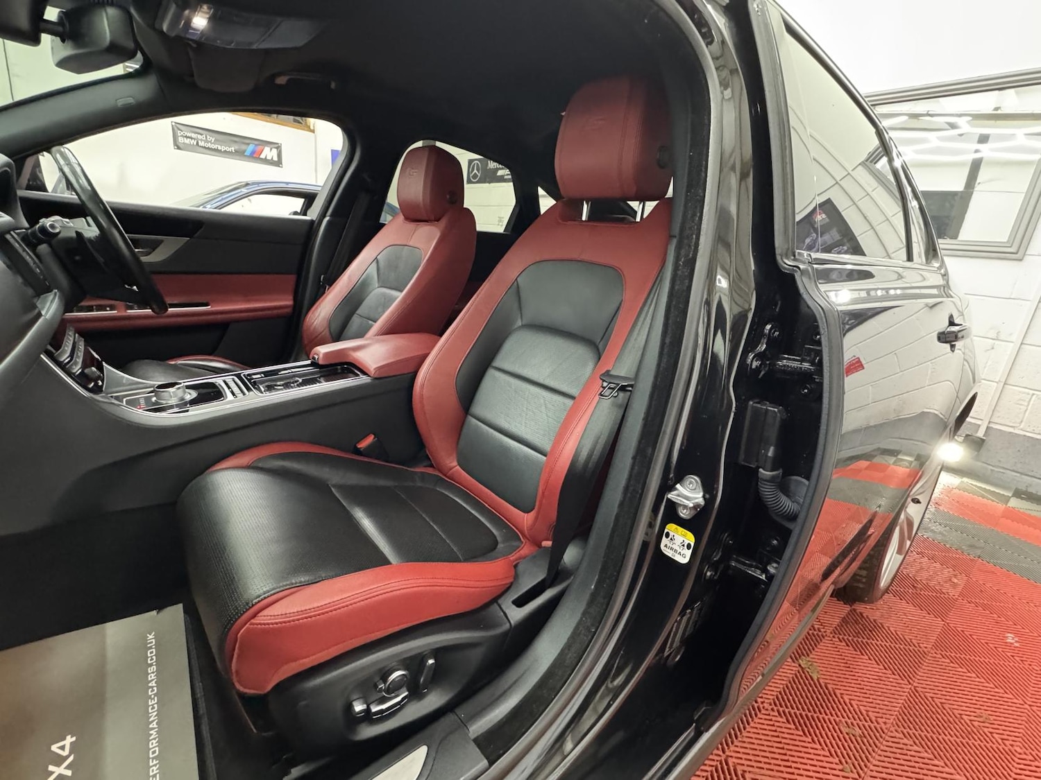 Used Jaguar XF 2016 for sale - 77063592: Photo 23