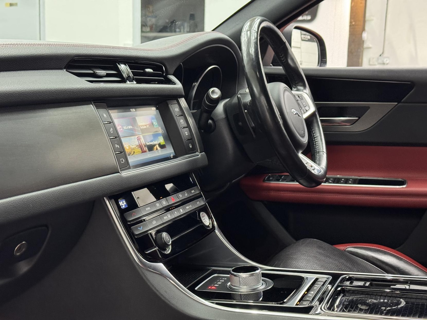 Used Jaguar XF 2016 for sale - 77063592: Photo 25