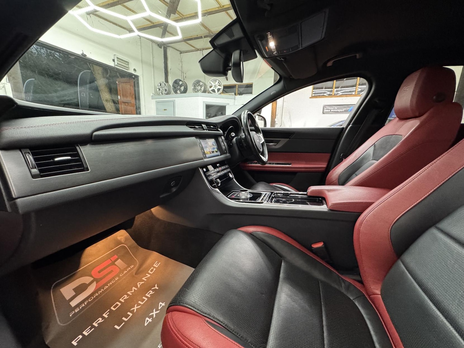 Used Jaguar XF 2016 for sale - 77063592: Photo 26