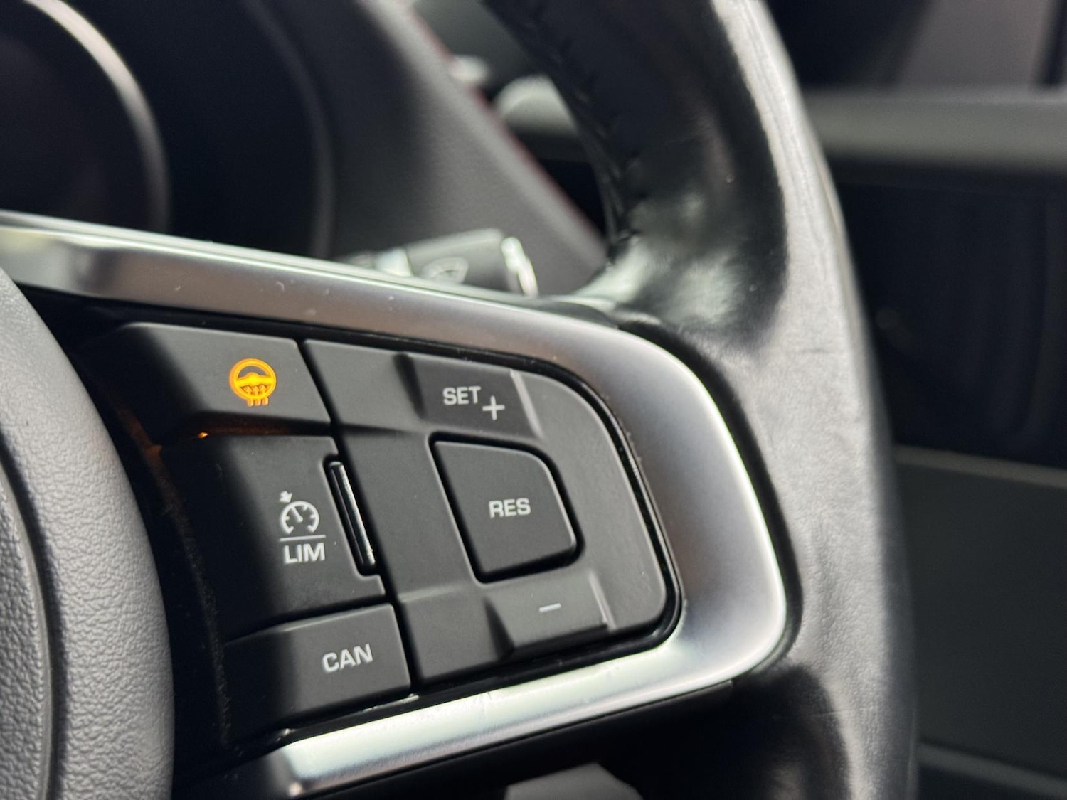 Used Jaguar XF 2016 for sale - 77063592: Photo 27