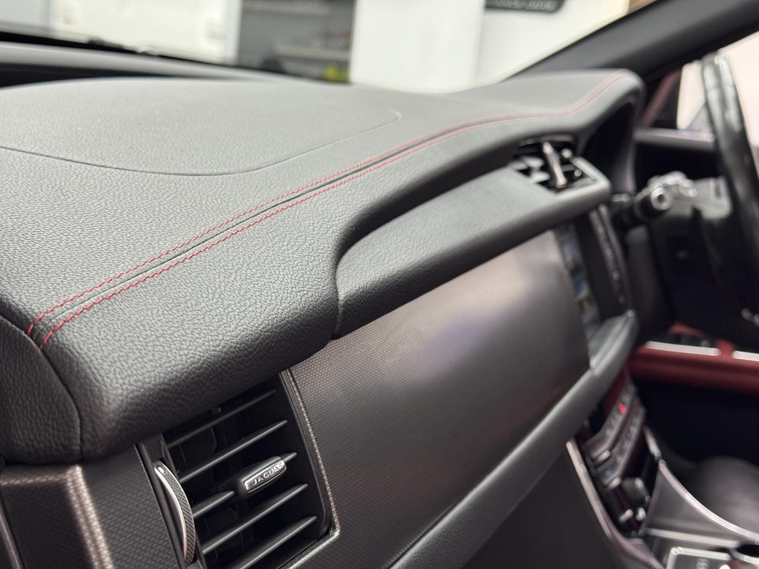 Used Jaguar XF 2016 for sale - 77063592: Photo 28