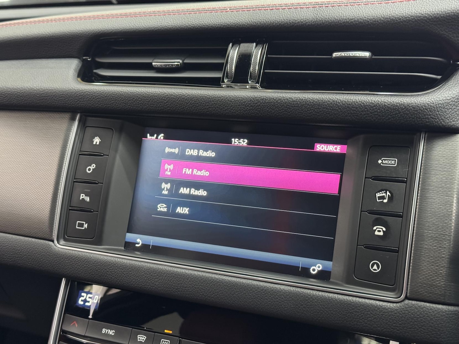 Used Jaguar XF 2016 for sale - 77063592: Photo 42