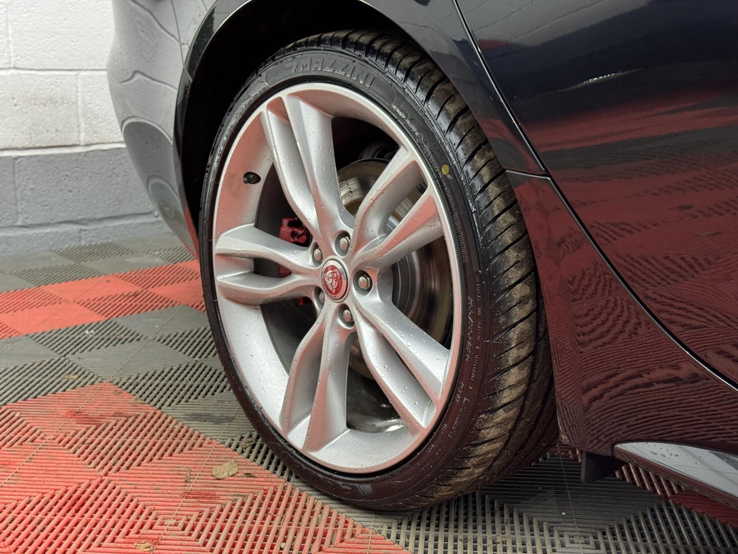 Used Jaguar XF 2016 for sale - 77063592: Photo 9