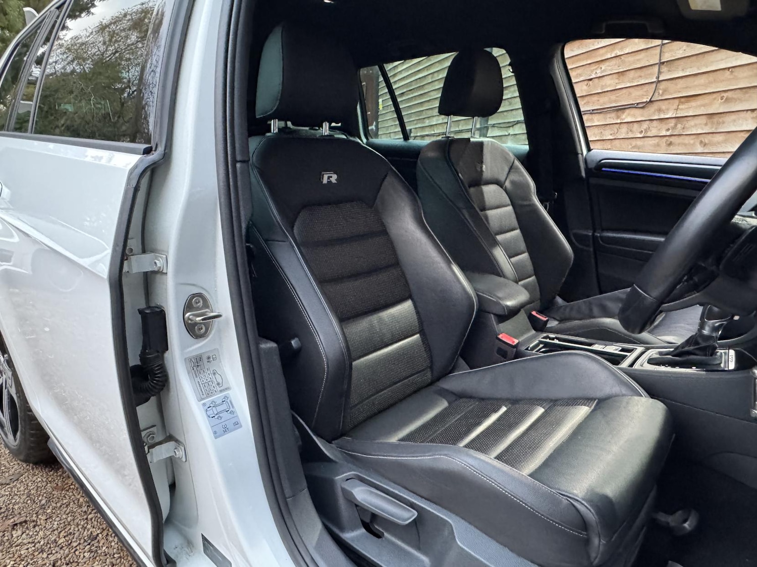 Used Volkswagen Golf 2017 for sale - 76631076: Photo 14