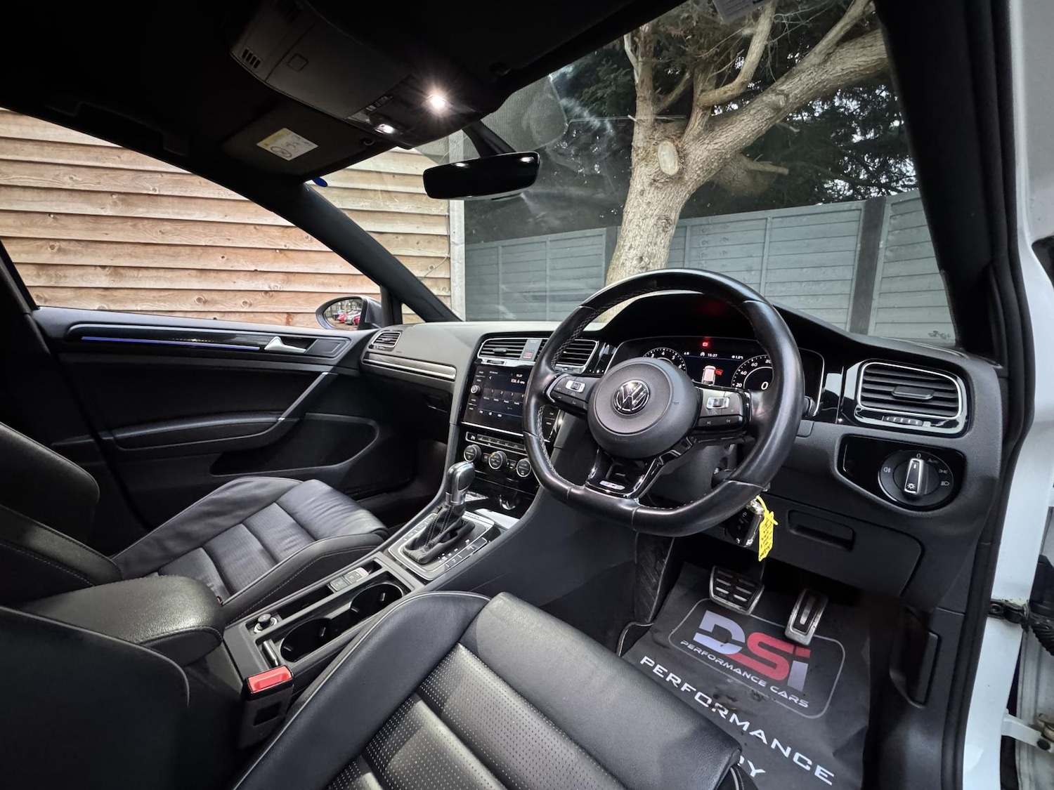 Used Volkswagen Golf 2017 for sale - 76631076: Photo 19