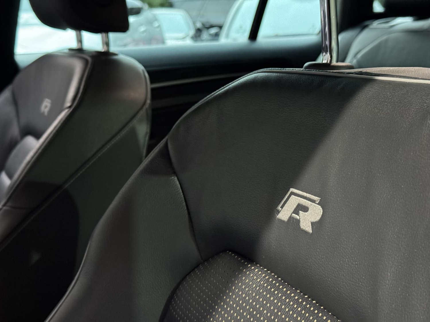 Used Volkswagen Golf 2017 for sale - 76631076: Photo 24