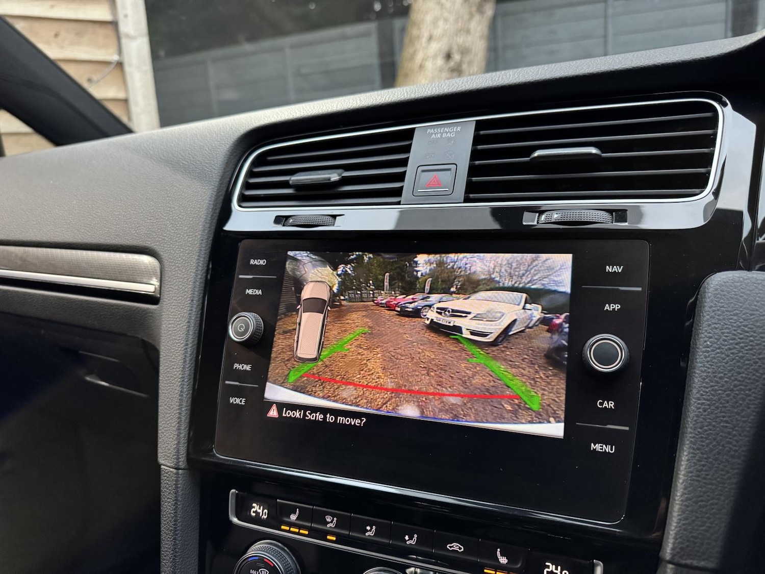 Used Volkswagen Golf 2017 for sale - 76631076: Photo 27