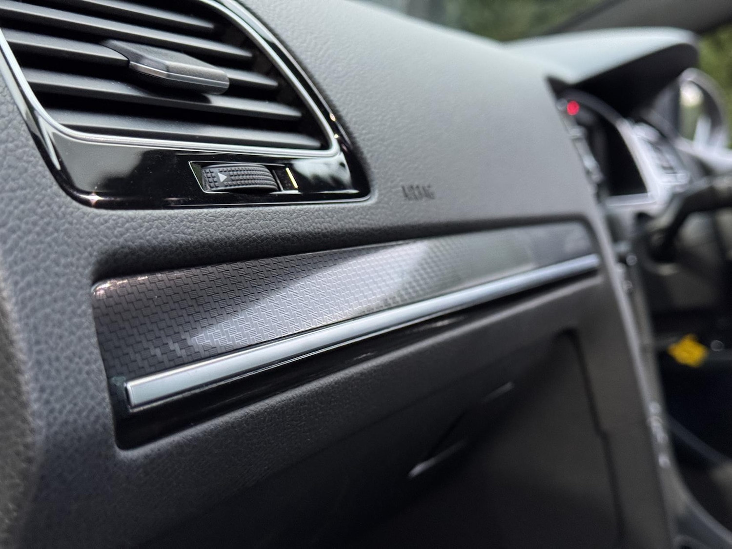 Used Volkswagen Golf 2017 for sale - 76631076: Photo 33