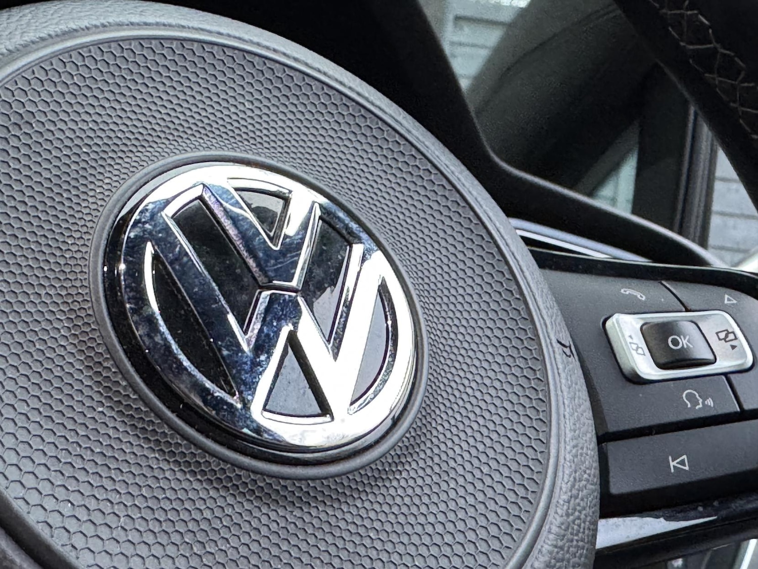 Used Volkswagen Golf 2017 for sale - 76631076: Photo 39