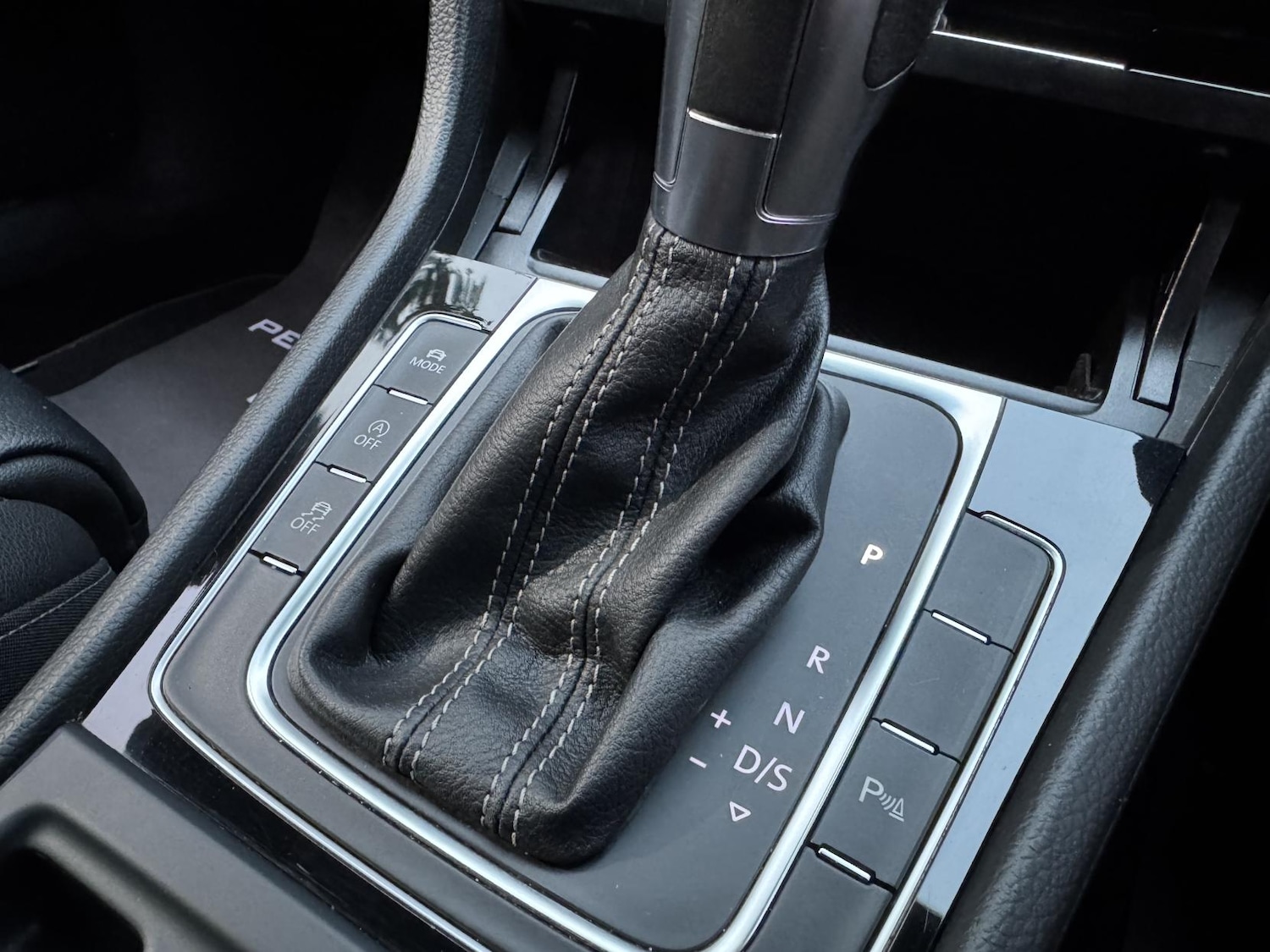 Used Volkswagen Golf 2017 for sale - 76631076: Photo 51