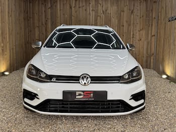 Used Volkswagen Golf 2018 for sale - 79697624: Photo