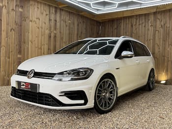 Used Volkswagen Golf 2018 for sale - 79697624: Photo