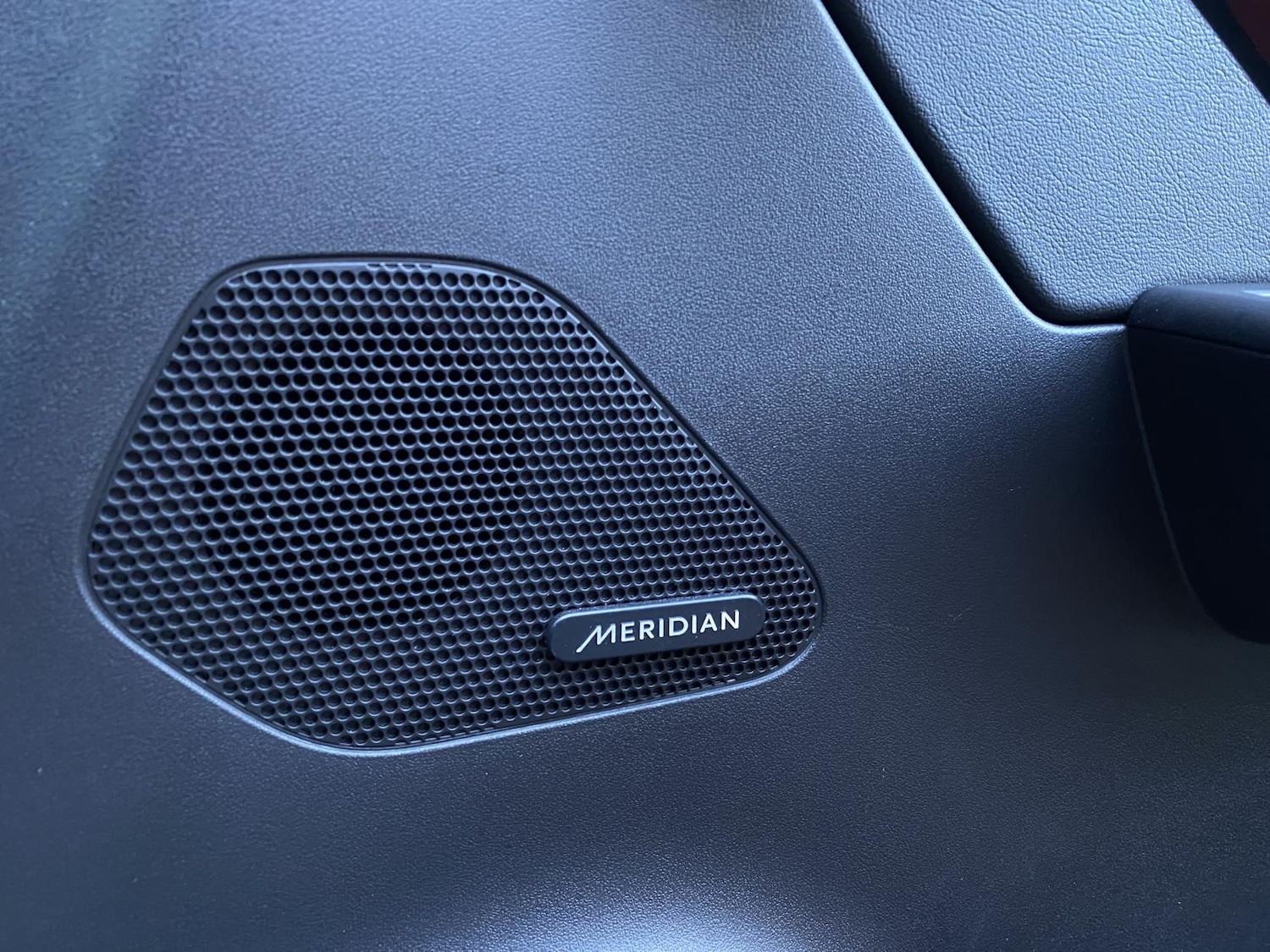 Used Jaguar F-Pace 2017 for sale - 76618982: Photo 15