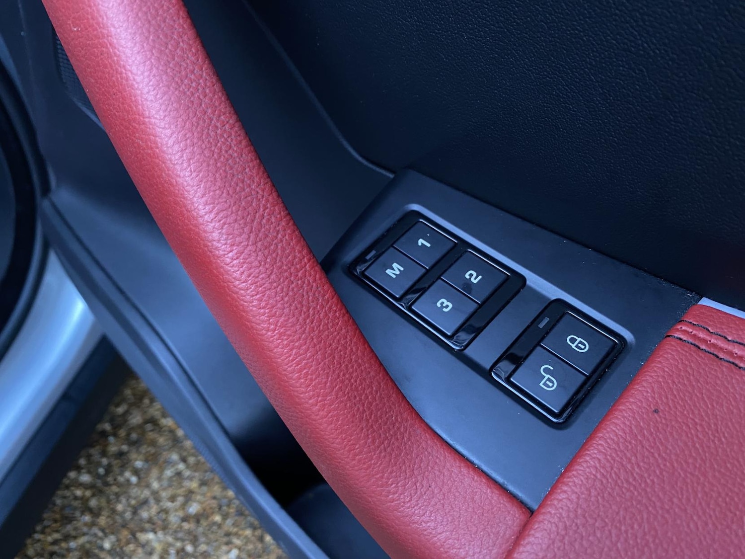 Used Jaguar F-Pace 2017 for sale - 76618982: Photo 18