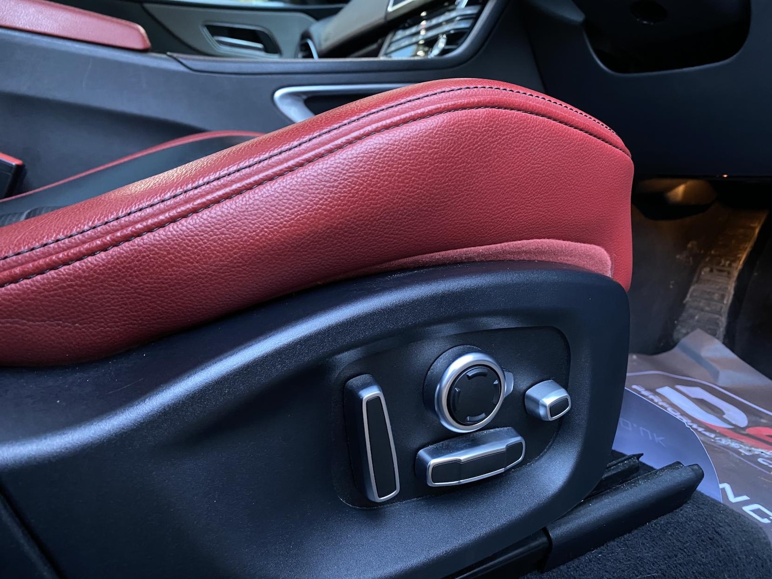 Used Jaguar F-Pace 2017 for sale - 76618982: Photo 19