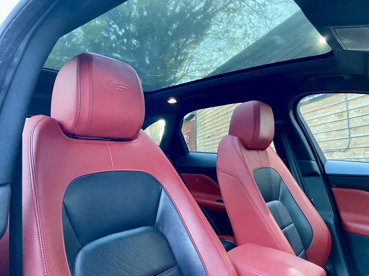 Used Jaguar F-Pace 2017 for sale - 76618982: Photo 22