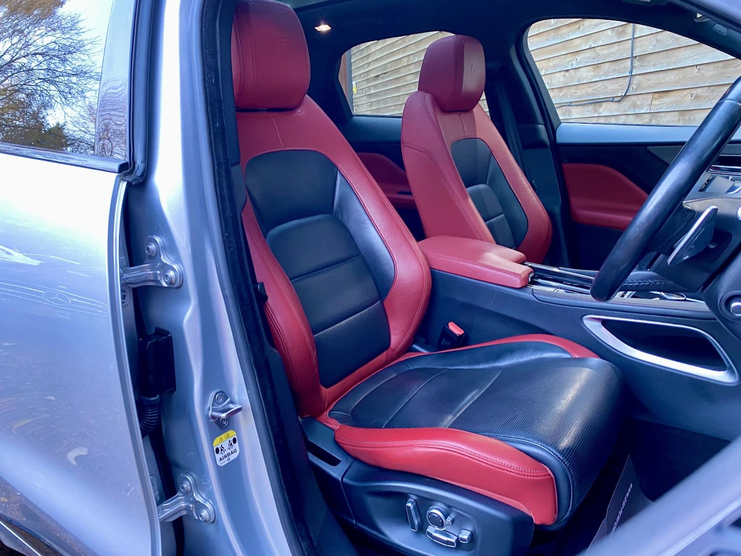 Used Jaguar F-Pace 2017 for sale - 76618982: Photo 23