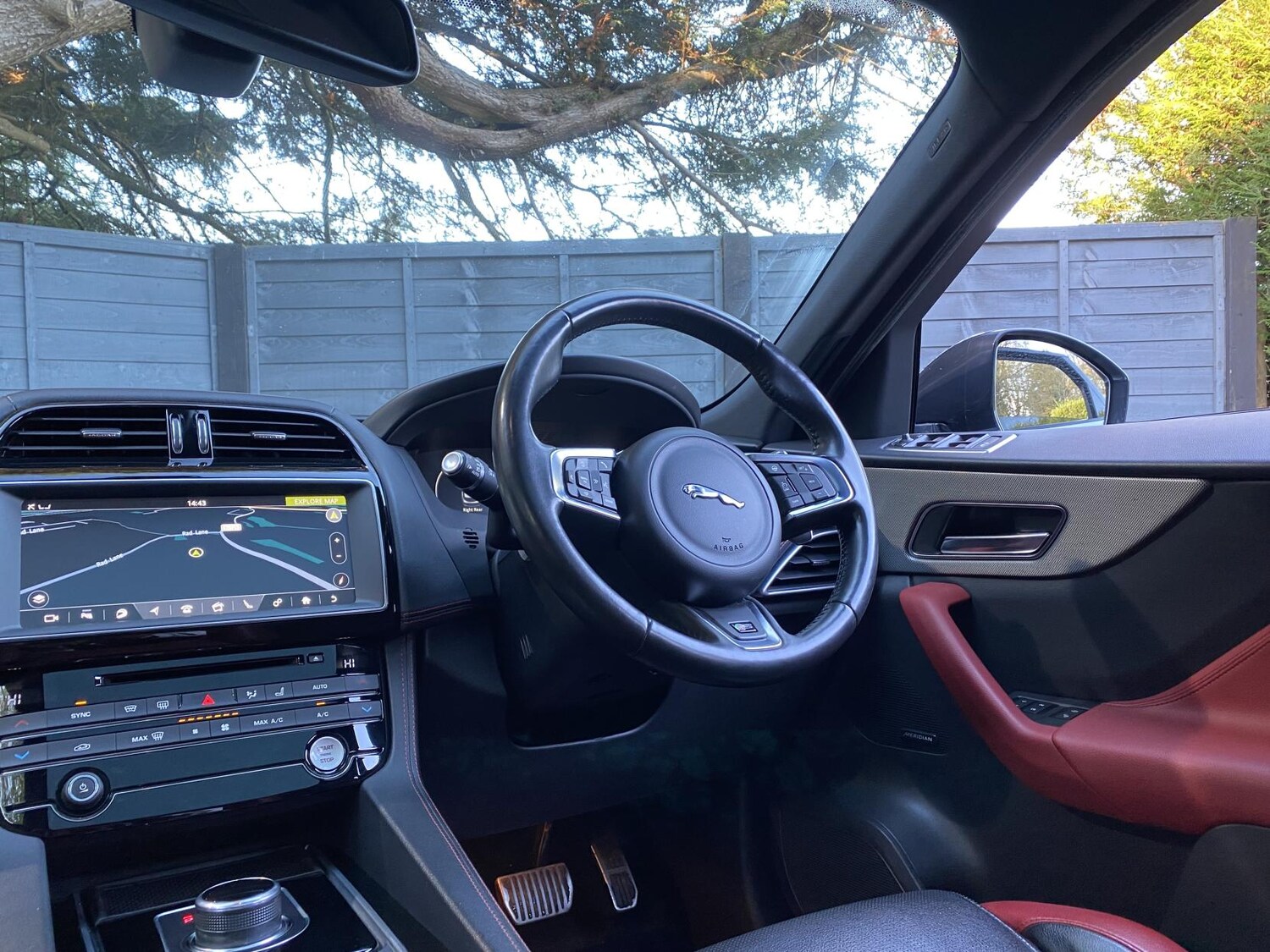 Used Jaguar F-Pace 2017 for sale - 76618982: Photo 27