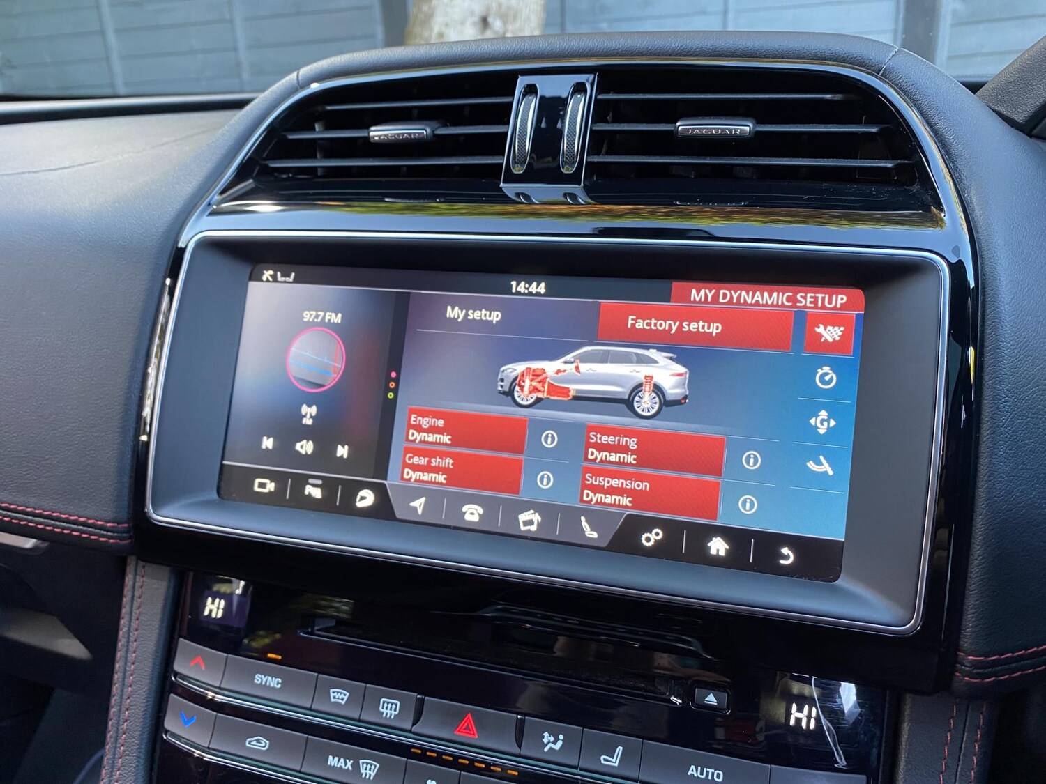 Used Jaguar F-Pace 2017 for sale - 76618982: Photo 37