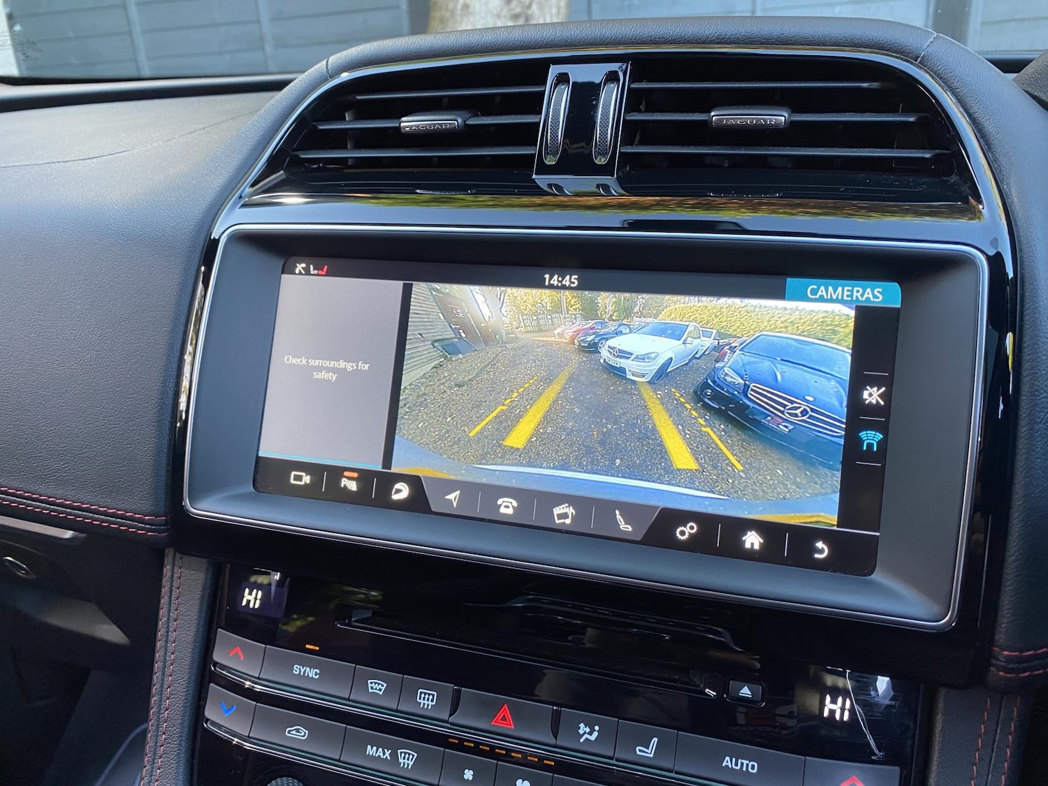 Used Jaguar F-Pace 2017 for sale - 76618982: Photo 43