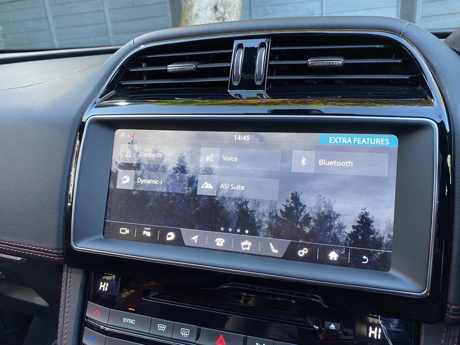 Used Jaguar F-Pace 2017 for sale - 76618982: Photo 44