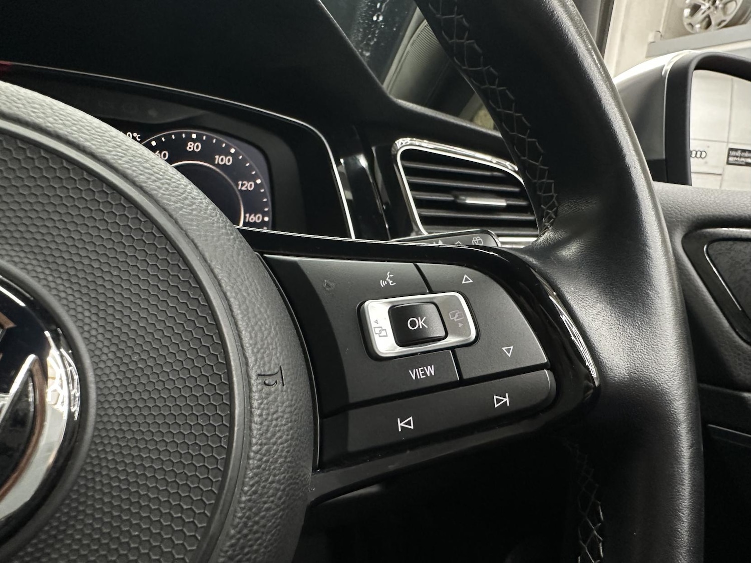 Used Volkswagen Golf 2019 for sale - 77409906: Photo 38