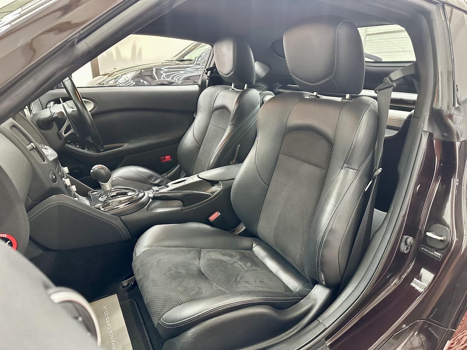 Used Nissan 370 Z 2011 for sale - 77545439: Photo 32