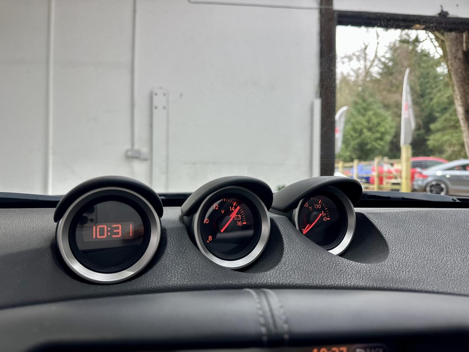 Used Nissan 370 Z 2011 for sale - 77545439: Photo 41