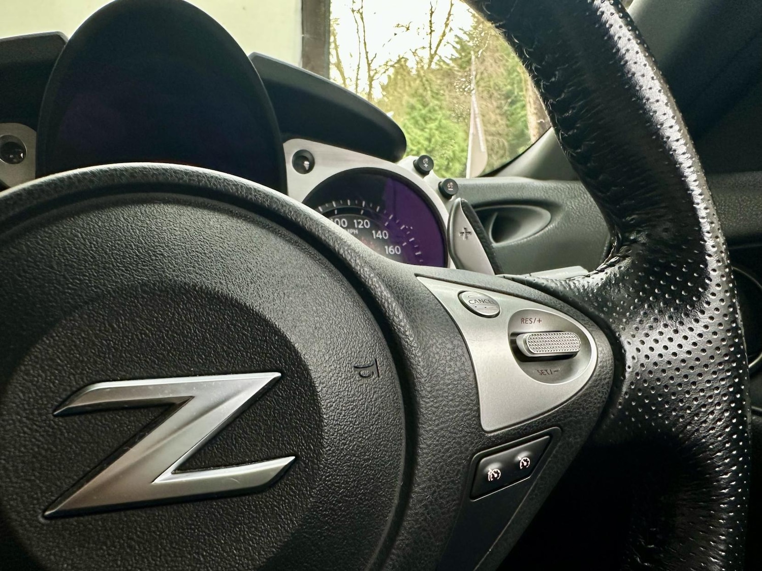 Used Nissan 370 Z 2011 for sale - 77545439: Photo 42