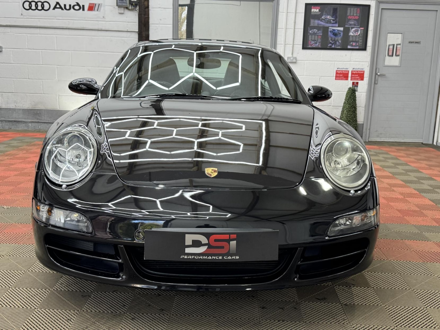 Used Porsche 911 2006 for sale - 78085662: Photo 2