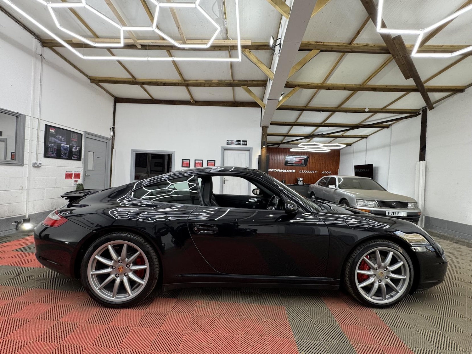 Used Porsche 911 2006 for sale - 78085662: Photo 4