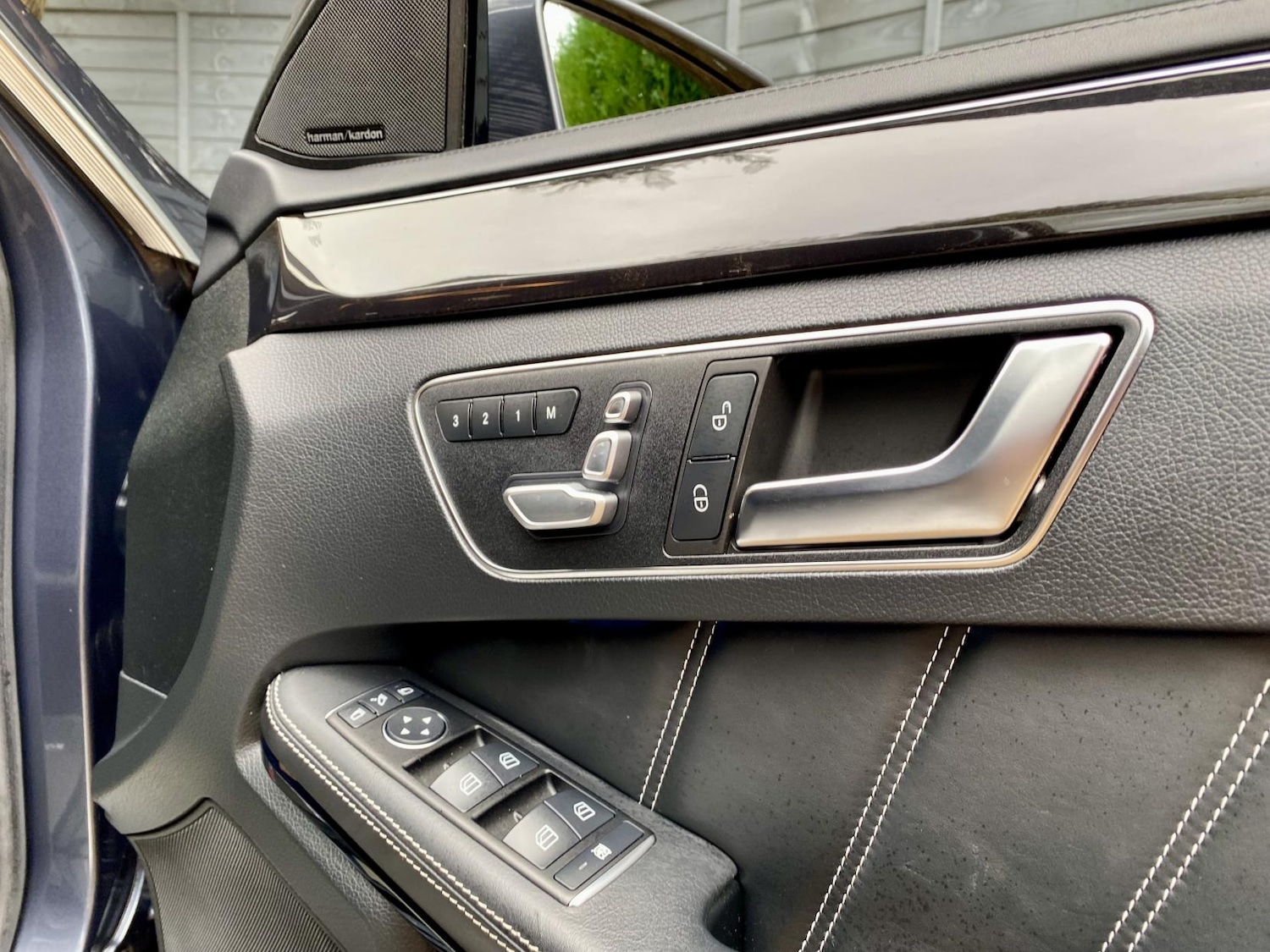 Used Mercedes-Benz E Class 2015 for sale - 76537006: Photo 18