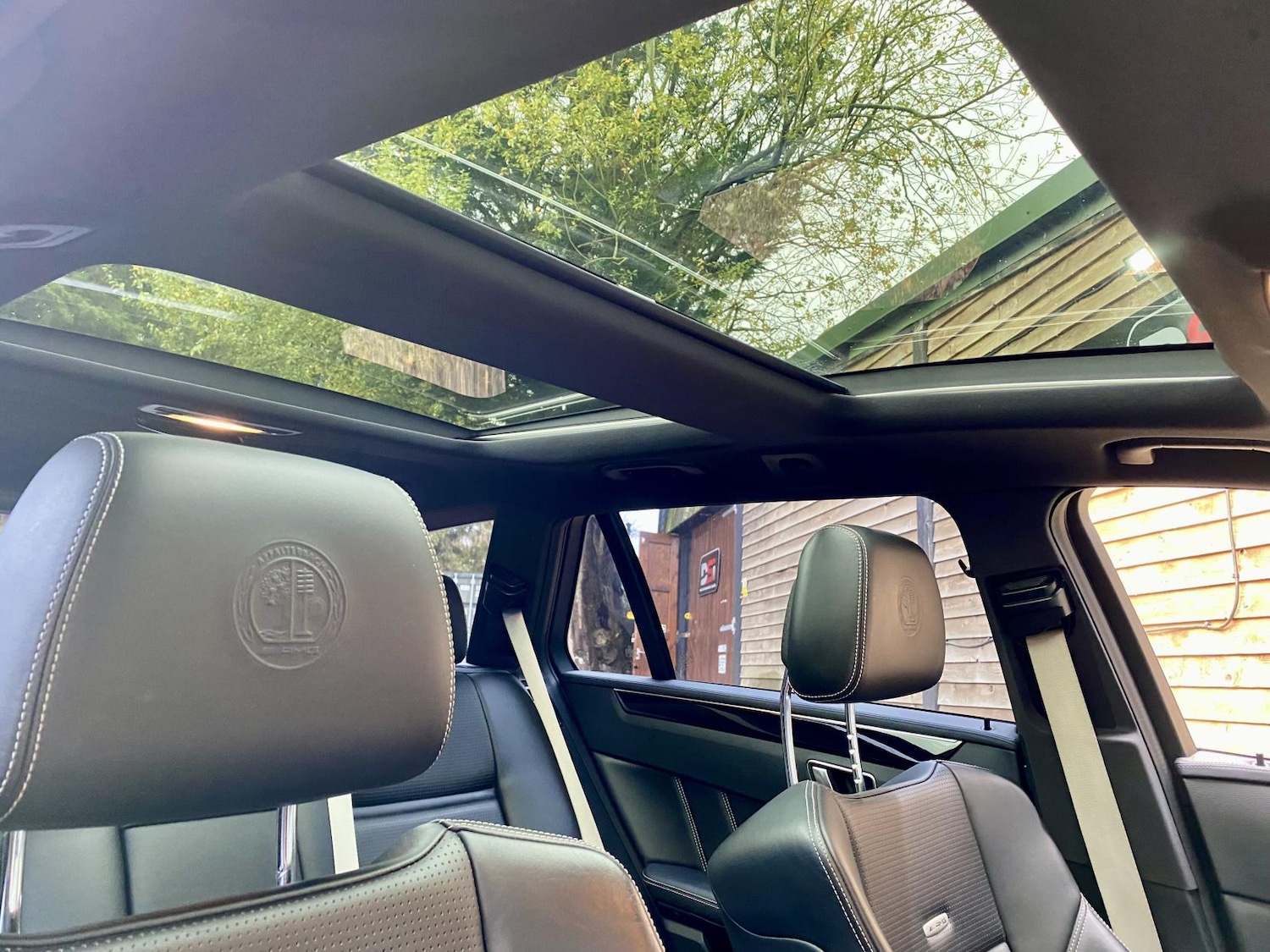 Used Mercedes-Benz E Class 2015 for sale - 76537006: Photo 20