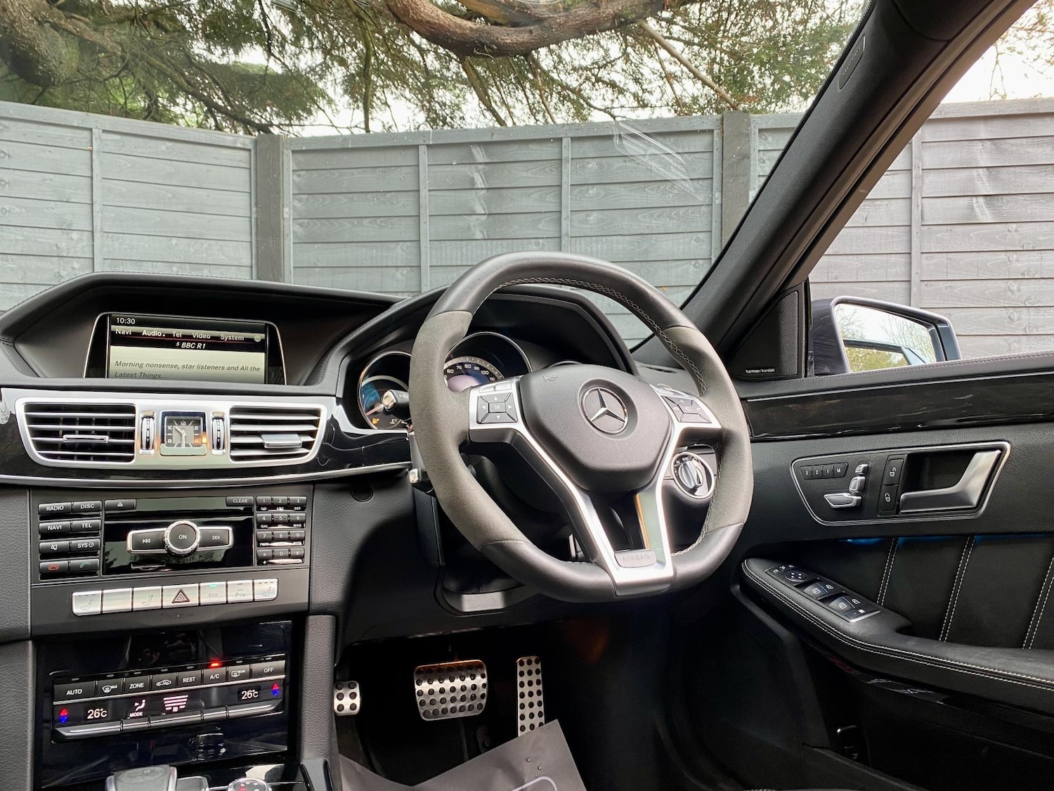 Used Mercedes-Benz E Class 2015 for sale - 76537006: Photo 22