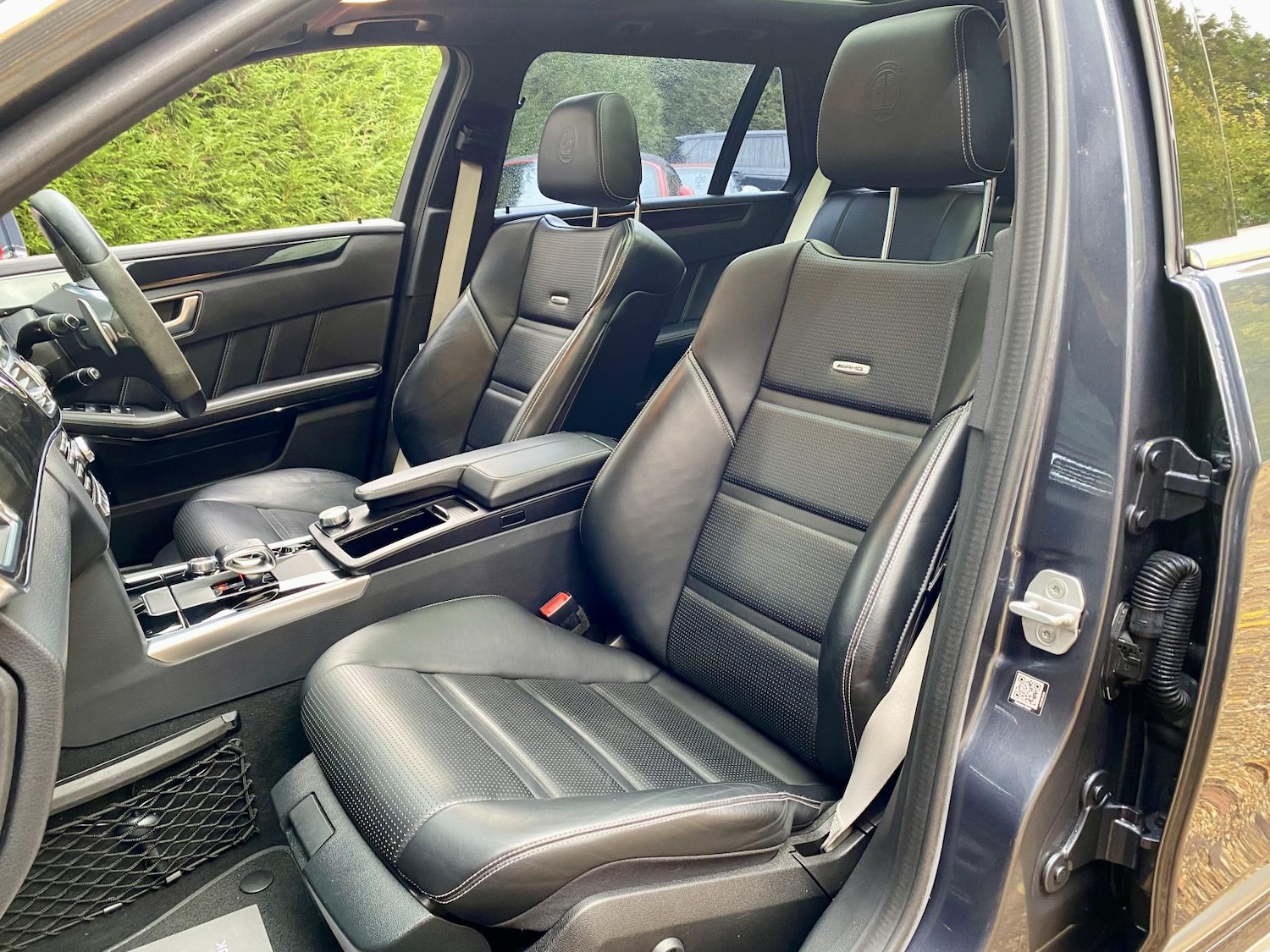 Used Mercedes-Benz E Class 2015 for sale - 76537006: Photo 25