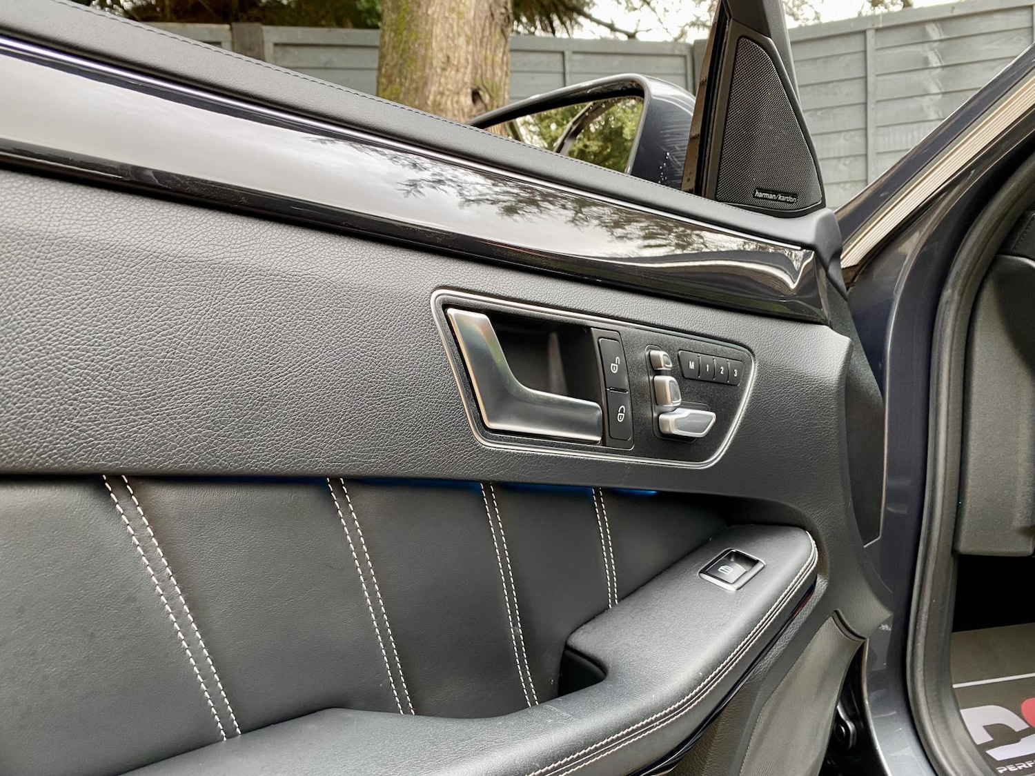 Used Mercedes-Benz E Class 2015 for sale - 76537006: Photo 29