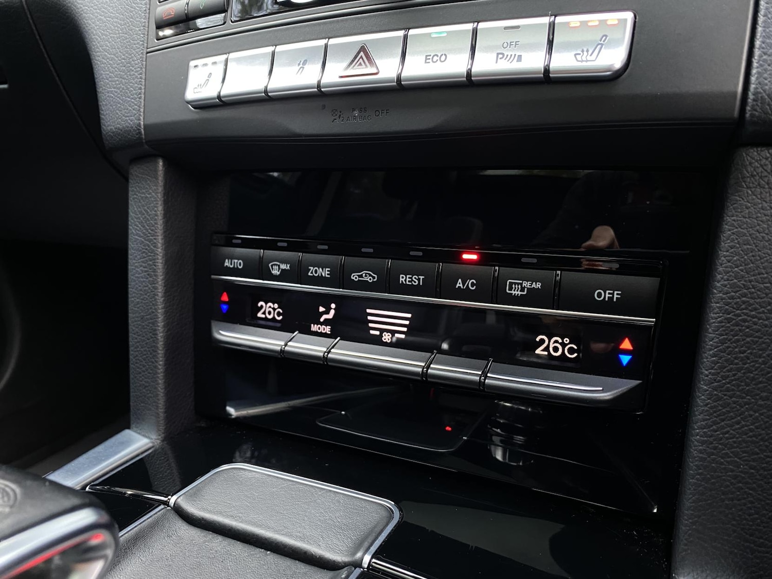 Used Mercedes-Benz E Class 2015 for sale - 76537006: Photo 34