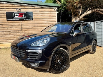 Used Porsche Cayenne 2016 for sale - 75131648: Photo