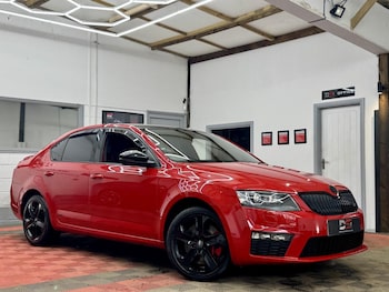 2015 - 2.0 TFSI vRS Hatchback 5dr Petrol DSG Euro 6 (s/s) (SNav) (220 ps)