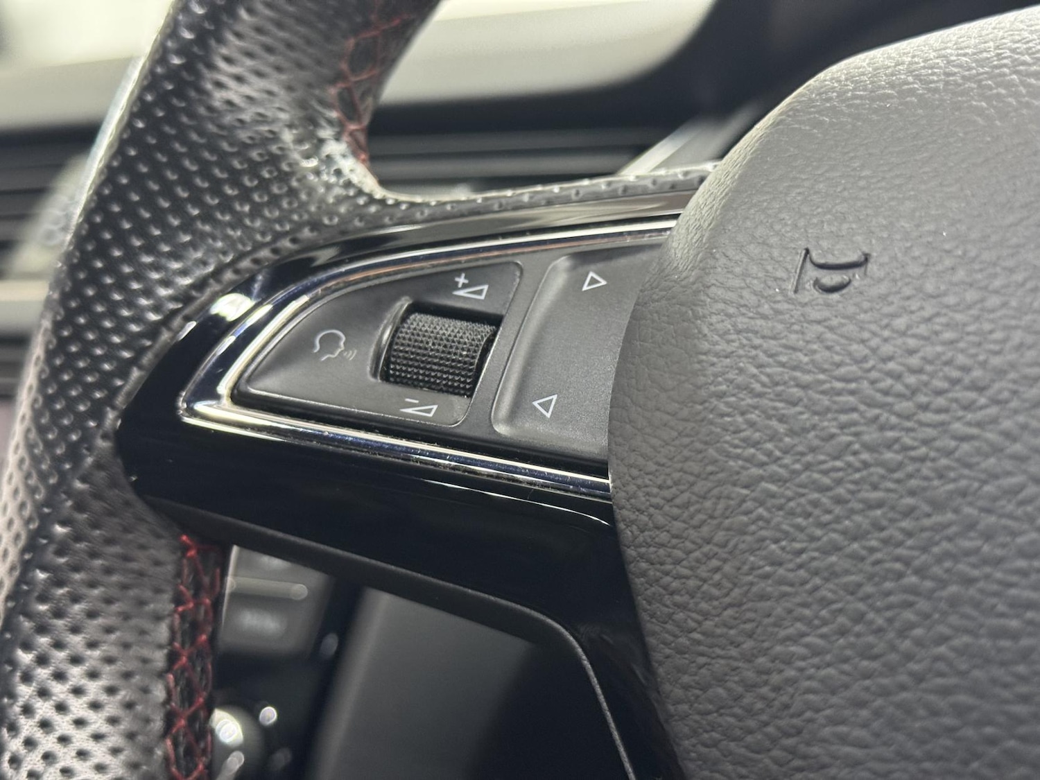 Used Skoda Octavia 2015 for sale - 77225361: Photo 33