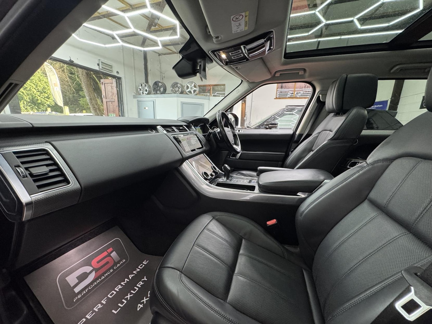 Used Land Rover Range Rover Sport 2018 for sale - 77767164: Photo 30