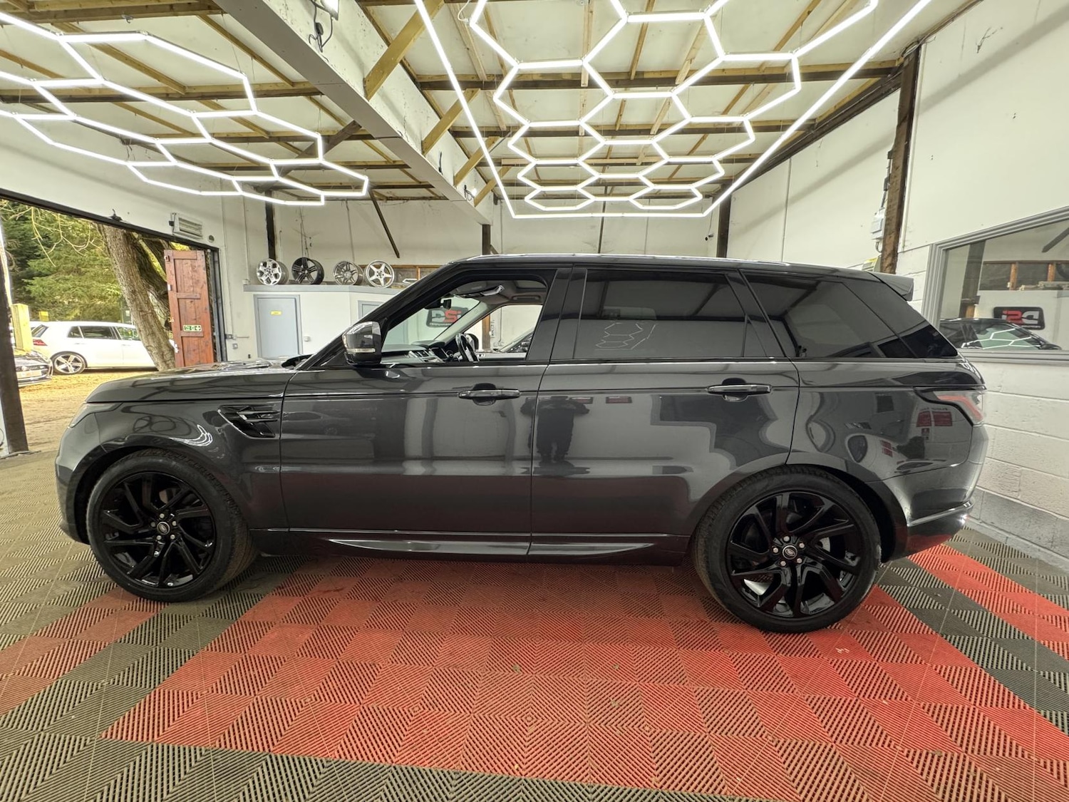 Used Land Rover Range Rover Sport 2018 for sale - 77767164: Photo 6