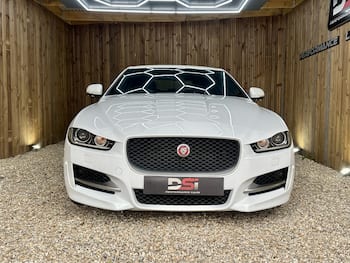 Used Jaguar XE 2019 for sale - 79766095: Photo