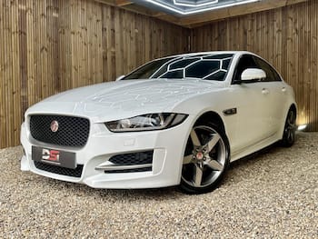 Used Jaguar XE 2019 for sale - 79766095: Photo