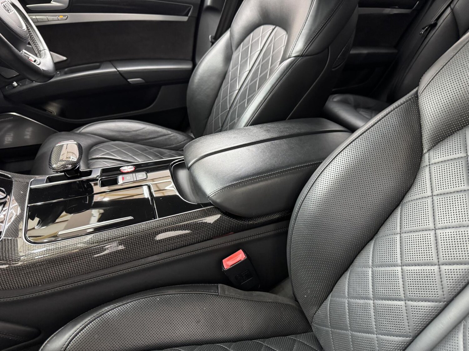 Used Audi A8 2013 for sale - 77570257: Photo 28