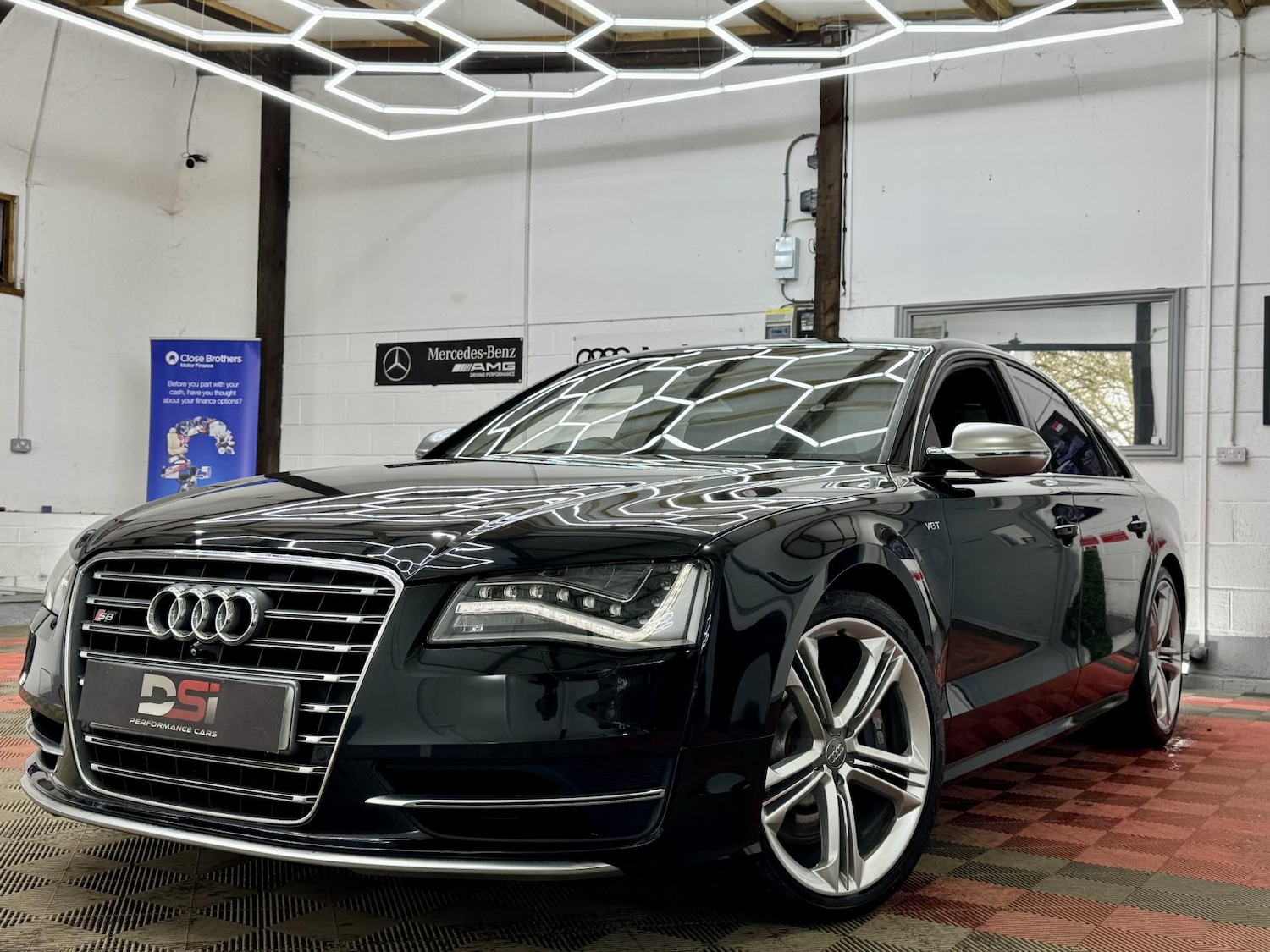 Used Audi A8 2013 for sale - 77570257: Photo 3