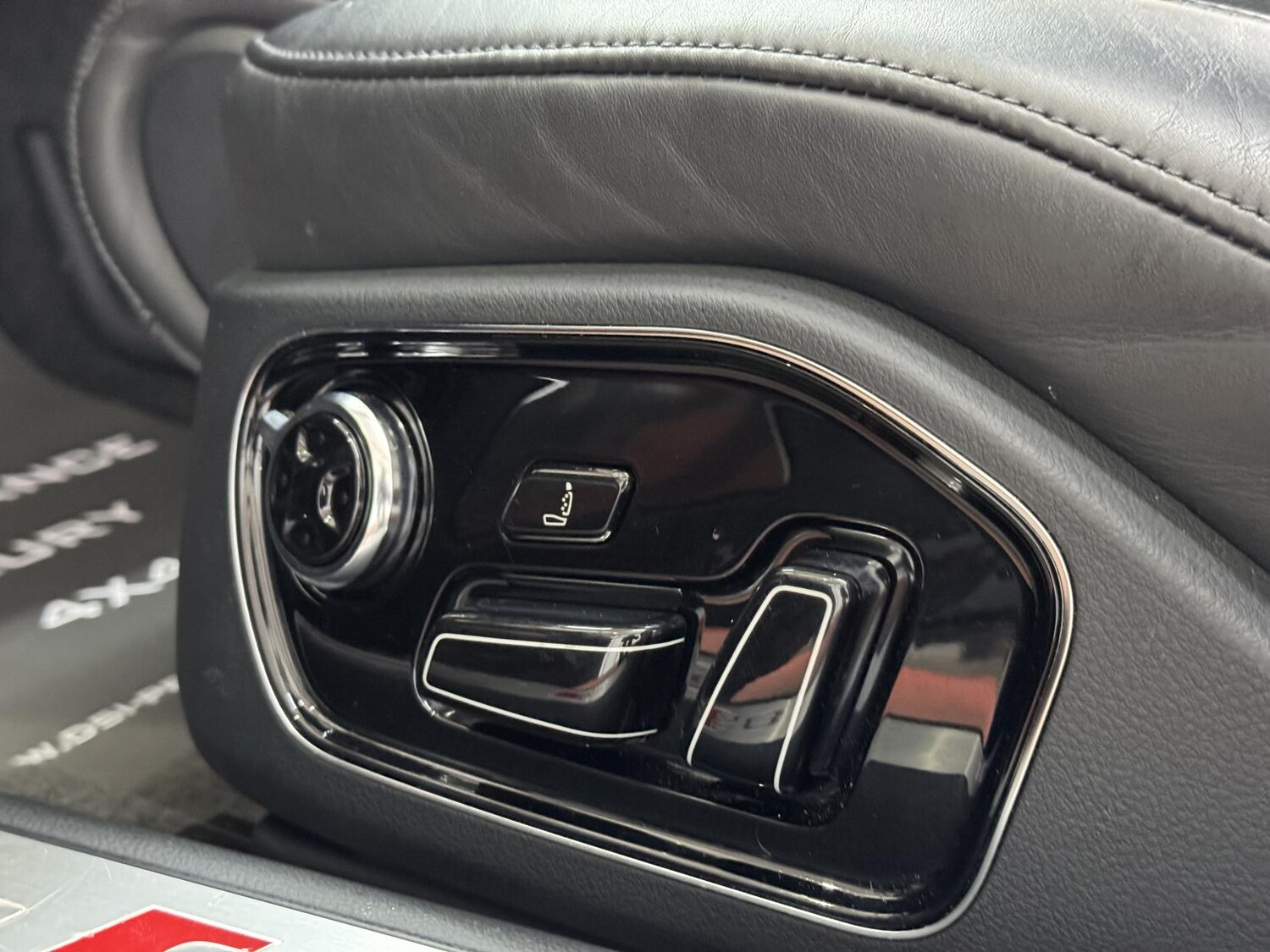 Used Audi A8 2013 for sale - 77570257: Photo 36